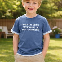 Quand les choses se corsent, je file chez Mamie ! T-shirt bleu marine avec bordure bleu menthe