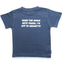 Quand les choses se corsent, je file chez Mamie ! T-shirt bleu marine avec bordure bleu menthe
