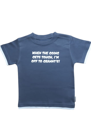 Quand les choses se corsent, je file chez Mamie ! T-shirt bleu marine avec bordure bleu menthe