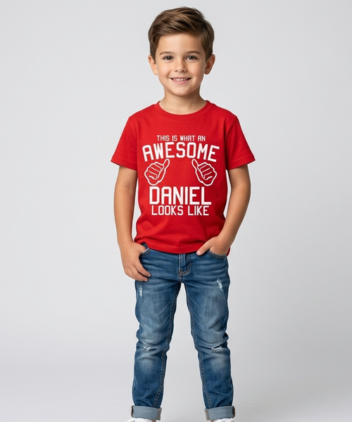 Voici à quoi ressemble un Awesome (Name) T-shirt pour enfants