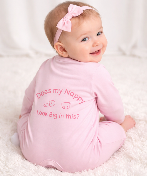 Est-ce que ma couche a l'air grosse là-dedans ? Barboteuse