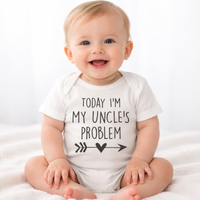 Blanc Aujourd'hui, je suis le problème de mon oncle Baby Onesie 