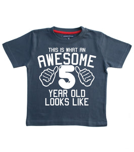 T-shirt pour enfant This What an Awesome 5 Year Old Looks Like 