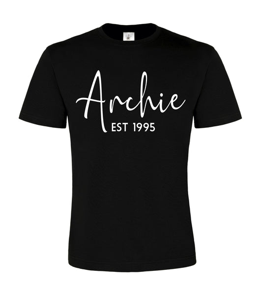 T-shirt unisexe Signature personnalisé avec nom et année 