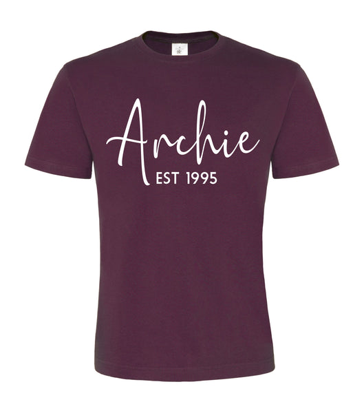 T-shirt unisexe Signature personnalisé avec nom et année 