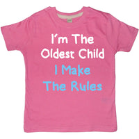 Je suis l'enfant le plus âgé, je fais les règles avec White and Sky Blue Print. T-shirt pour enfants 
