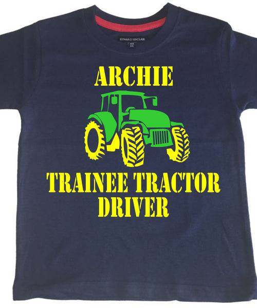 T-shirt personnalisé pour enfants "Trainee Tractor Driver" avec votre nom !