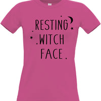 Visage de sorcière au repos T-shirt ajusté pour femme 