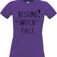 Visage de sorcière au repos T-shirt ajusté pour femme 