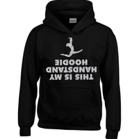 Ceci est mon sweat à capuche à capuche avec imprimé à paillettes argentées 