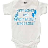 Bonne fête des mères dans mon berceau Apportez une bouteille Body bébé 