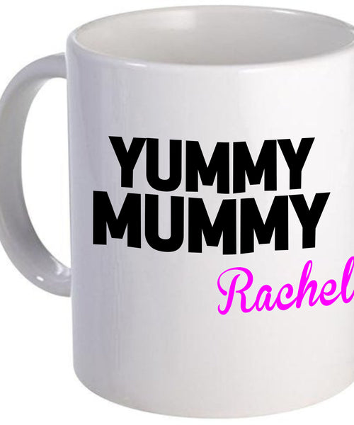 Tasse nommée Yummy Mummy personnalisée