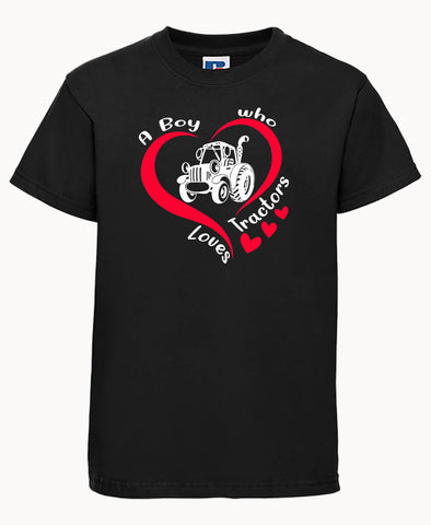 Un garçon qui aime les tracteurs T-shirt enfant 