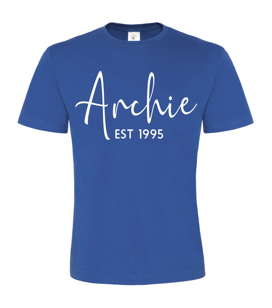 T-shirt unisexe Signature personnalisé avec nom et année 